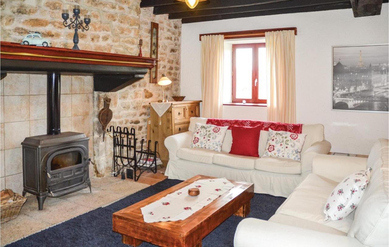 Beautiful Home In Montaudin With Wifi ภายนอก รูปภาพ